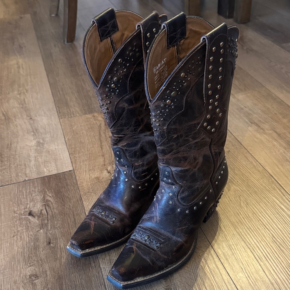 Ariat Dark Brown Studded Western Heeled Boots